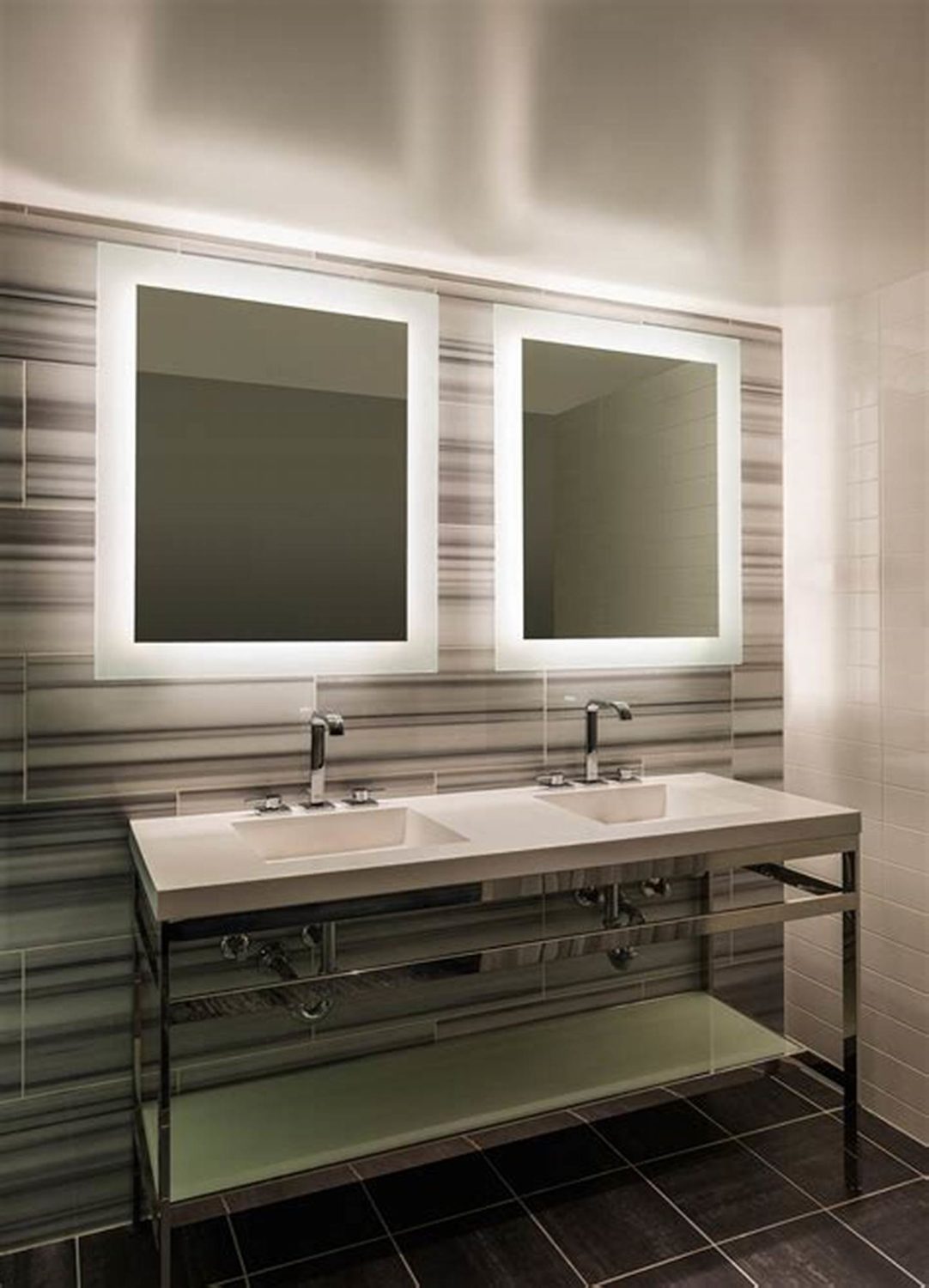led-bathroom-mirrors-hotel-backlit-mirrors-wholesalers-suppliers-manufacturers-(15)2